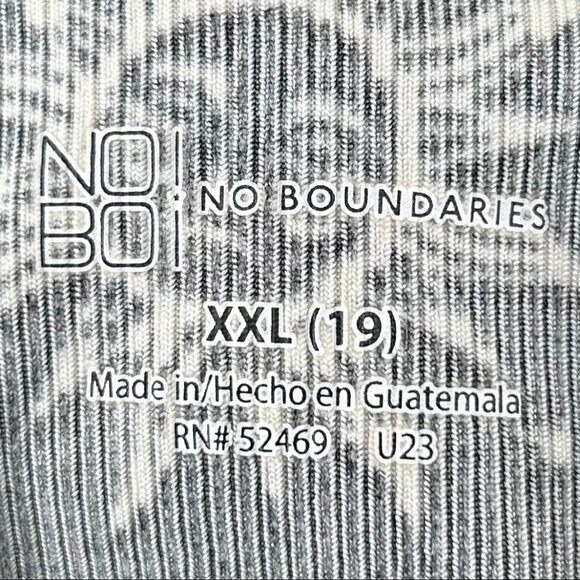 No Boundaries Black Celestial Crewneck Ribbed Witchy T-Shirt Junior Size XXL - Picture 8 of 9
